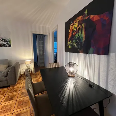 Standing In Ouchy - Lejlighed Lausanne